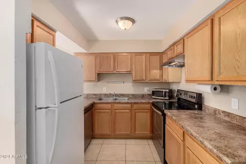 1822 E Center Ln #B, Tempe, AZ 85281 photo 10