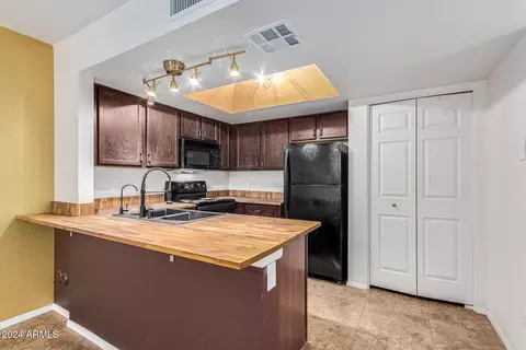 1720 E Thunderbird Rd #1081, Phoenix, AZ 85022 photo 4