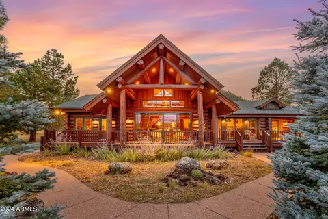 12696 Rustic Cabin Trl, Parks, AZ 86018