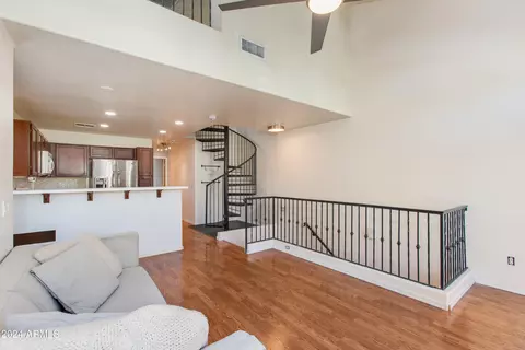 5645 S 21st Pl, Phoenix, AZ 85040 photo 6