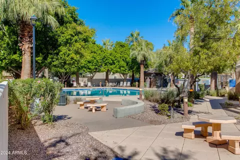 5645 S 21st Pl, Phoenix, AZ 85040 photo 24