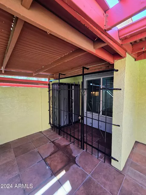 Exterior - 4731 N 10th St, Phoenix, AZ 85014 photo 4 of 16