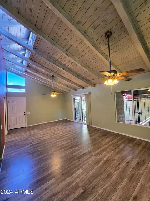 Living - 4731 N 10th St, Phoenix, AZ 85014 photo 1 of 2