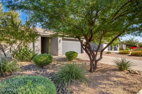 36853 N Bristlecone Dr, San Tan Valley, AZ 85140