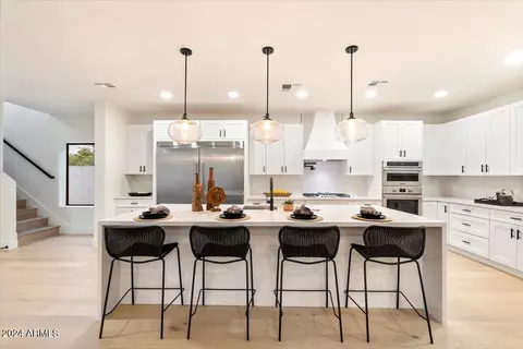 Kitchen - 4841 E Fairmount Ave, Phoenix, AZ 85018 photo 1 of 7