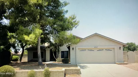 2337 W Tanque Verde Ct, Chandler, AZ 85224