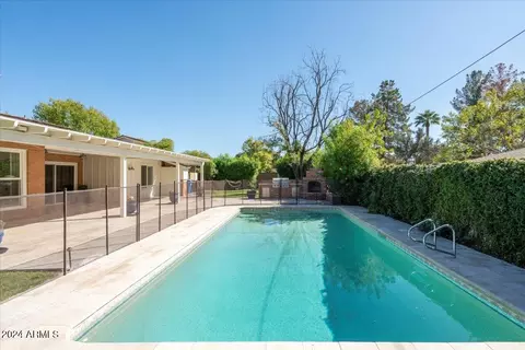 77 E Ocotillo Rd, Phoenix, AZ 85012 photo 28