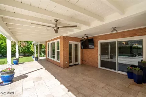 77 E Ocotillo Rd, Phoenix, AZ 85012 photo 31