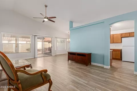 3402 E Sequoia Dr, Phoenix, AZ 85050 photo 6