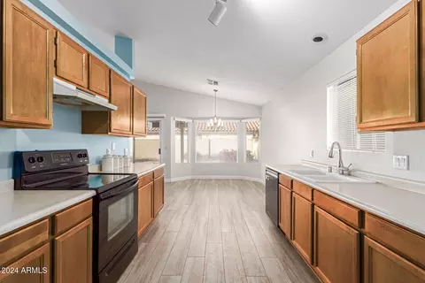 3402 E Sequoia Dr, Phoenix, AZ 85050 photo 14