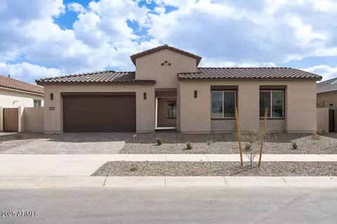 829 W Golden Ore Pass, Apache Junction, AZ 85120