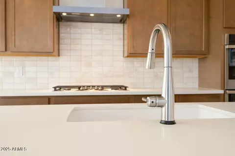 Kitchen - 829 W Golden Ore Pass, Apache Junction, AZ 85120 photo 1 of 1