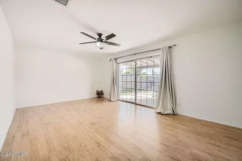 3402 E Carol Cir, Phoenix, AZ 85028 photo 5