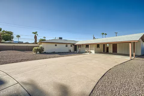 3402 E Carol Cir, Phoenix, AZ 85028 photo 2