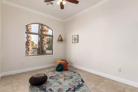 568 N Falcon Dr, Gilbert, AZ 85234 photo 18