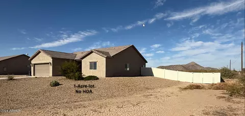 8026 W Taylor Ct, Casa Grande, AZ 85194