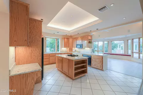 Kitchen - 3804 E Ivy Cir, Mesa, AZ 85205 photo 2 of 5