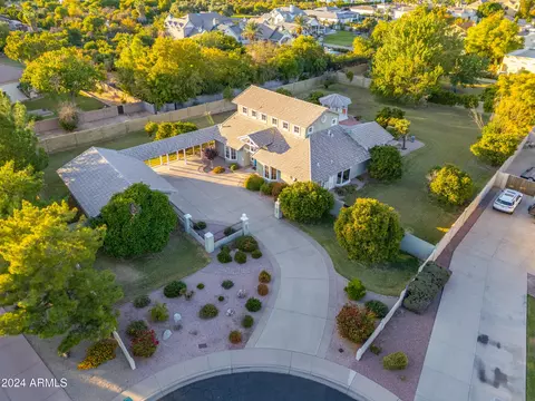 3804 E Ivy Cir, Mesa, AZ 85205