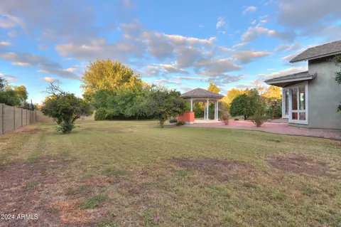 Exterior - 3804 E Ivy Cir, Mesa, AZ 85205 photo 9 of 20