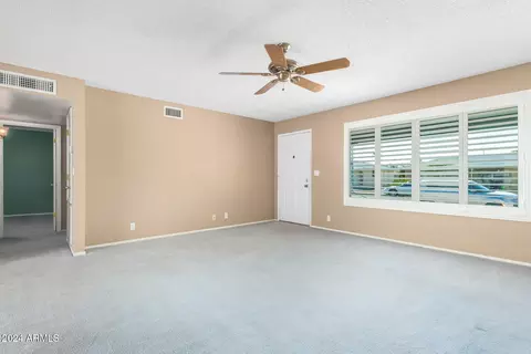 4658 E Capri Ave, Mesa, AZ 85206 photo 2
