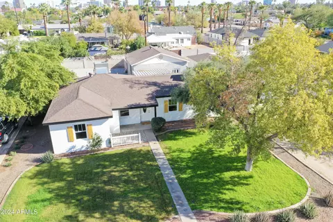2937 N 16th Dr, Phoenix, AZ 85015