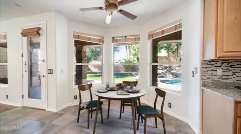 Dining - 14024 S 12th Pl, Phoenix, AZ 85048 photo 2 of 2