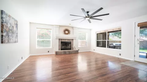 Living - 14024 S 12th Pl, Phoenix, AZ 85048 photo 4 of 5