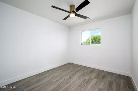 2084 Ellis Dr, Tempe, AZ 85282 photo 22