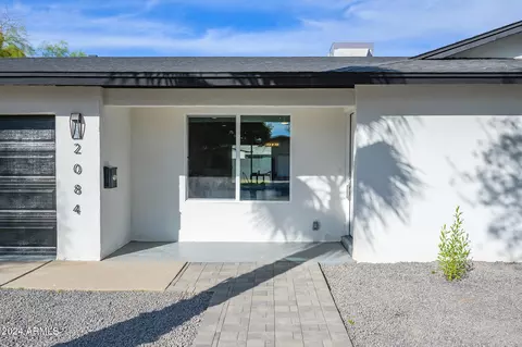 2084 Ellis Dr, Tempe, AZ 85282 photo 3