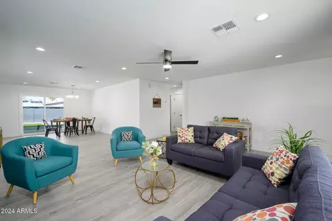 2084 Ellis Dr, Tempe, AZ 85282 photo 10