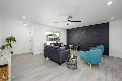 2084 Ellis Dr, Tempe, AZ 85282 photo 8