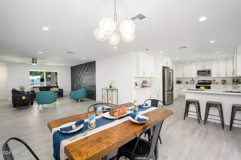 2084 Ellis Dr, Tempe, AZ 85282 photo 12