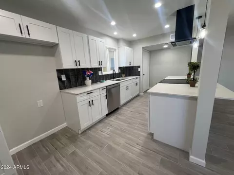 13608 N 98th Ave #M, Sun City, AZ 85351