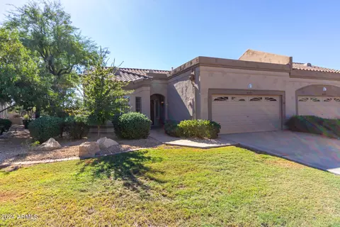 8333 W Wescott Dr, Peoria, AZ 85382