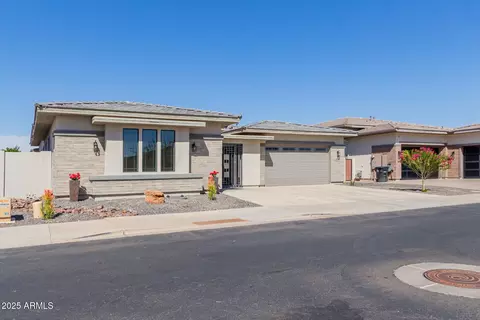 Exterior - 3902 E Alameda Ln, Gilbert, AZ 85298 photo 4 of 14