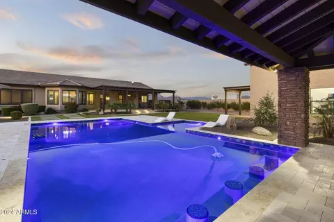 Exterior - 21 W Cloud Rd, Phoenix, AZ 85086 photo 15 of 26