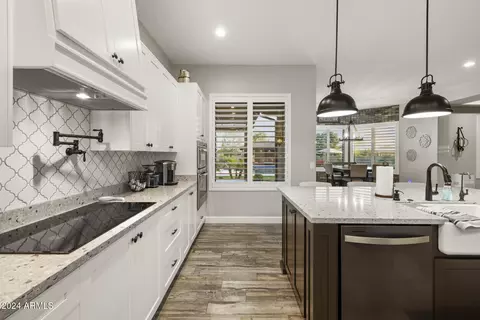 Kitchen - 21 W Cloud Rd, Phoenix, AZ 85086 photo 8 of 8