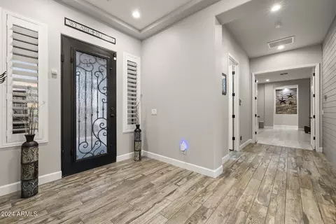 Entry Way - 21 W Cloud Rd, Phoenix, AZ 85086 photo 14 of 14