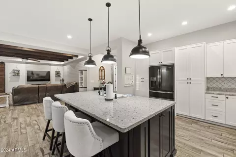 Kitchen - 21 W Cloud Rd, Phoenix, AZ 85086 photo 2 of 8