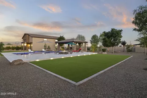 Exterior - 21 W Cloud Rd, Phoenix, AZ 85086 photo 12 of 26