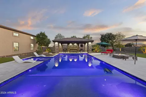 Exterior - 21 W Cloud Rd, Phoenix, AZ 85086 photo 18 of 26