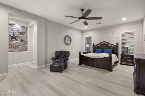 Bedroom - 21 W Cloud Rd, Phoenix, AZ 85086 photo 3 of 6