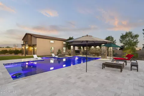 Exterior - 21 W Cloud Rd, Phoenix, AZ 85086 photo 1 of 26