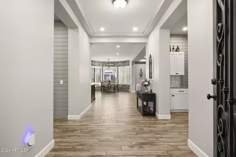 Entry Way - 21 W Cloud Rd, Phoenix, AZ 85086 photo 5 of 14