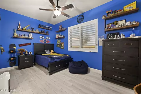 Bedroom - 21 W Cloud Rd, Phoenix, AZ 85086 photo 6 of 6