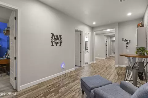 Entry Way - 21 W Cloud Rd, Phoenix, AZ 85086 photo 10 of 14