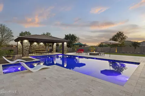 Exterior - 21 W Cloud Rd, Phoenix, AZ 85086 photo 19 of 26