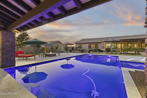 Exterior - 21 W Cloud Rd, Phoenix, AZ 85086 photo 16 of 26