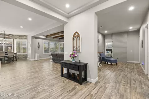 Entry Way - 21 W Cloud Rd, Phoenix, AZ 85086 photo 7 of 14
