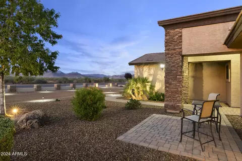 Exterior - 21 W Cloud Rd, Phoenix, AZ 85086 photo 6 of 26
